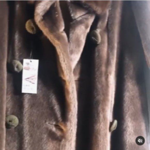 Vintage 1980's Peck & Peck Faux Fur Coat - Picture 5 of 7